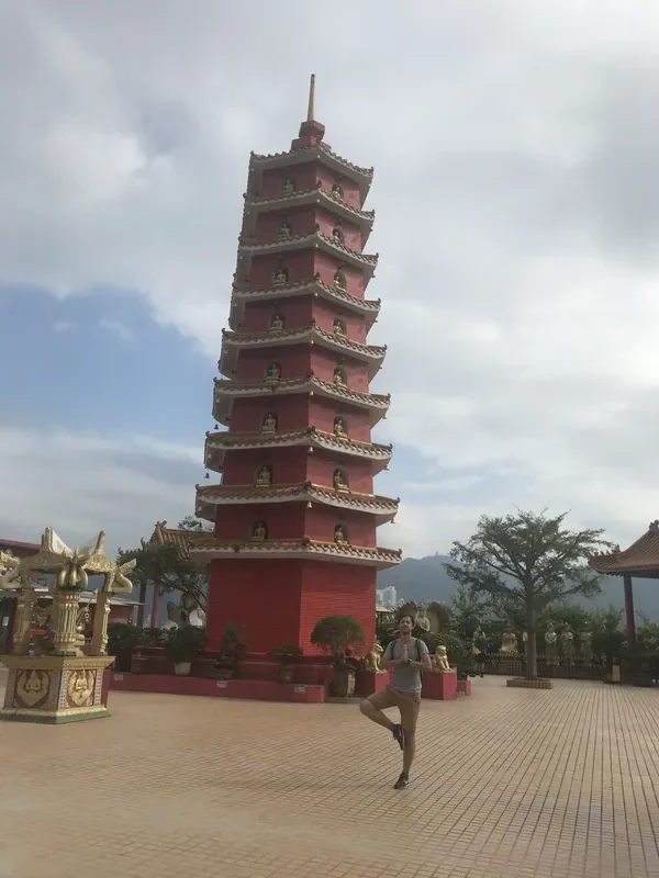 Ten Thousand Buddhas (Sha tin)