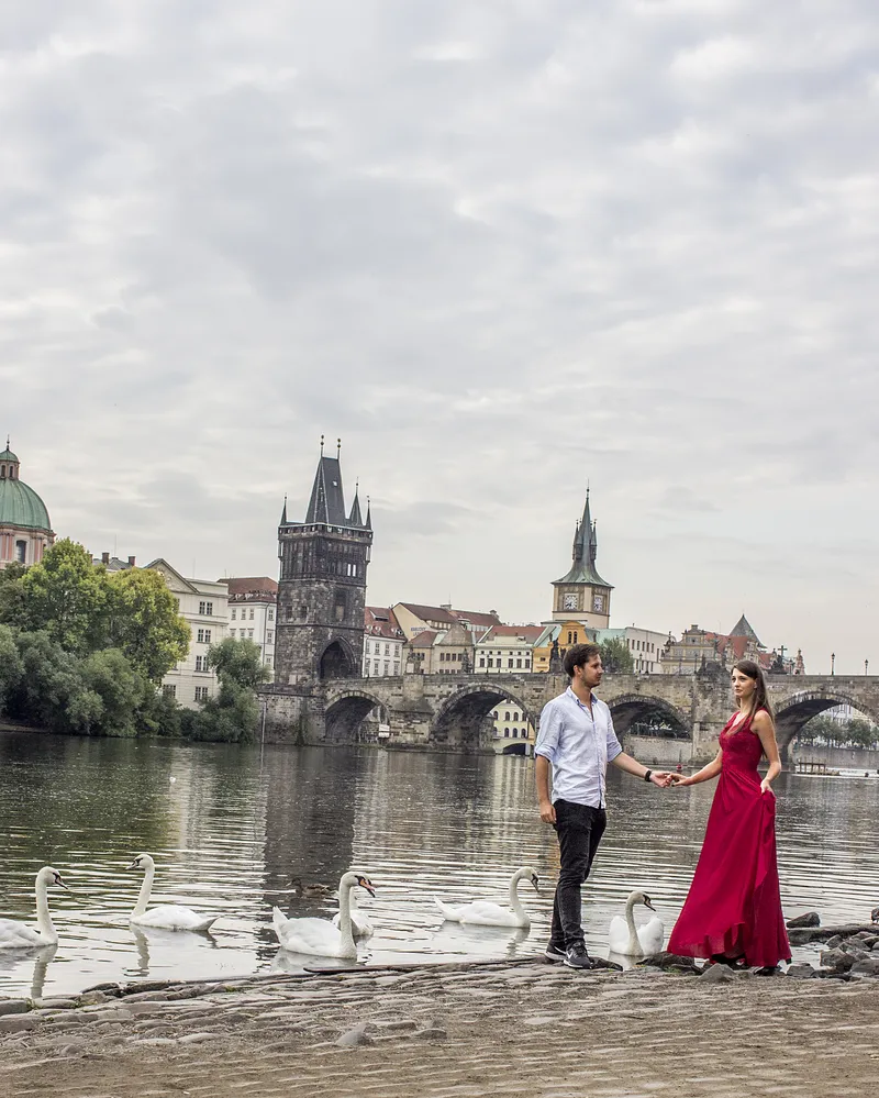 prague charles bridge