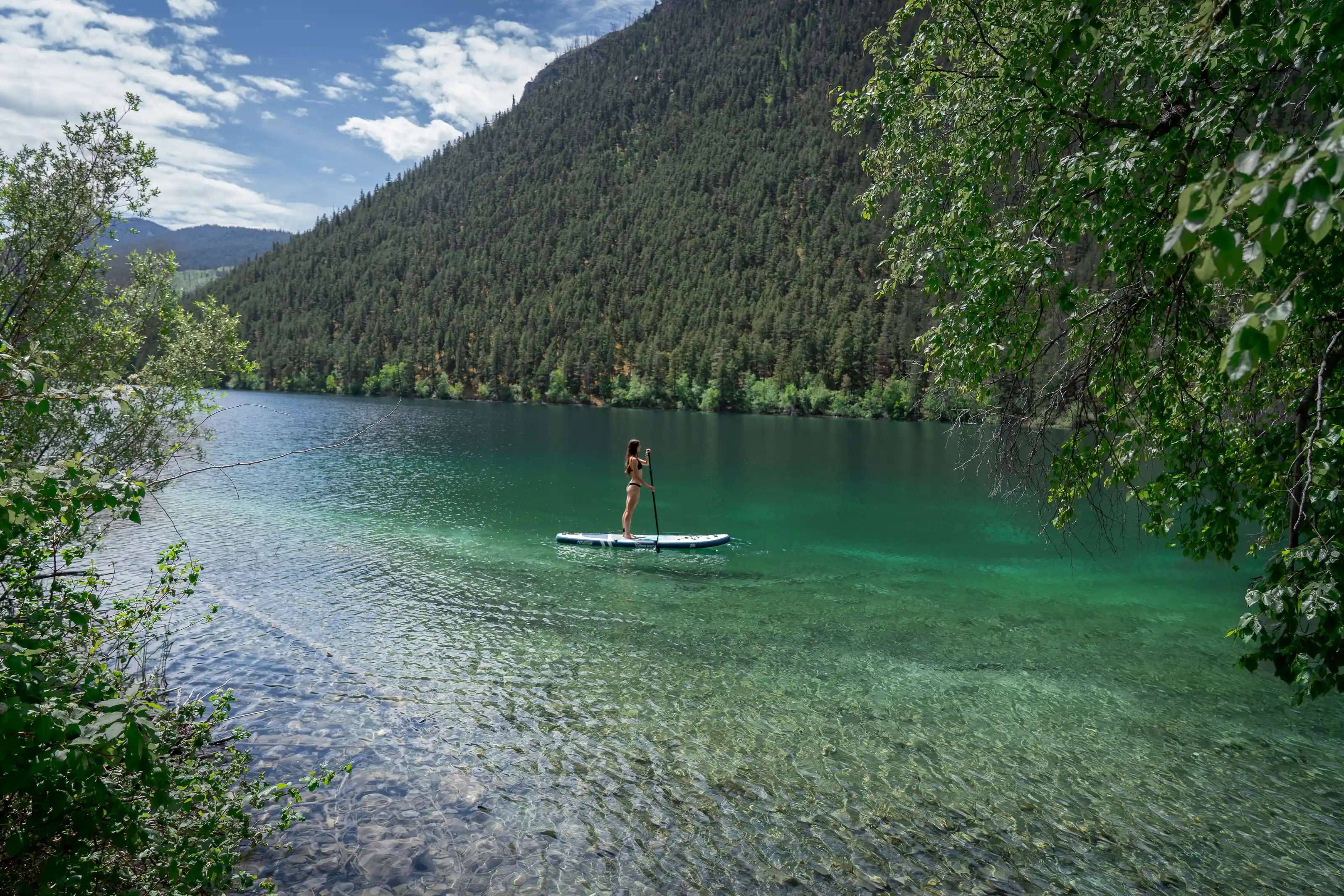 Pavillion lake paddleboarding