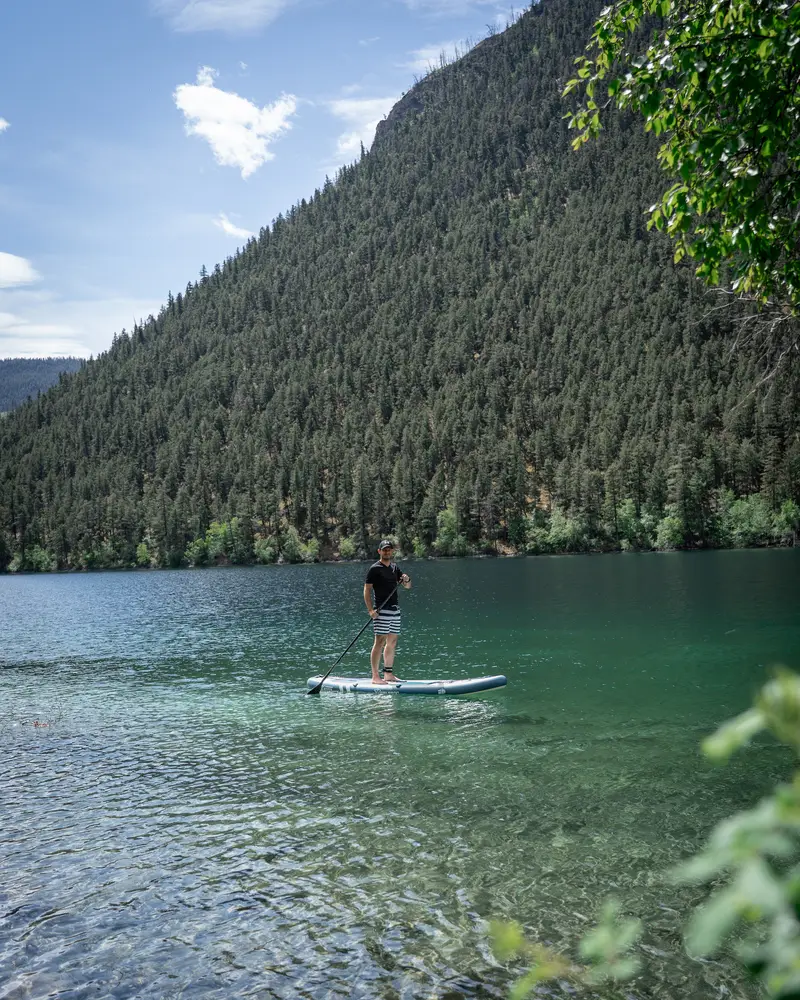 Pavillion lake paddleboarding